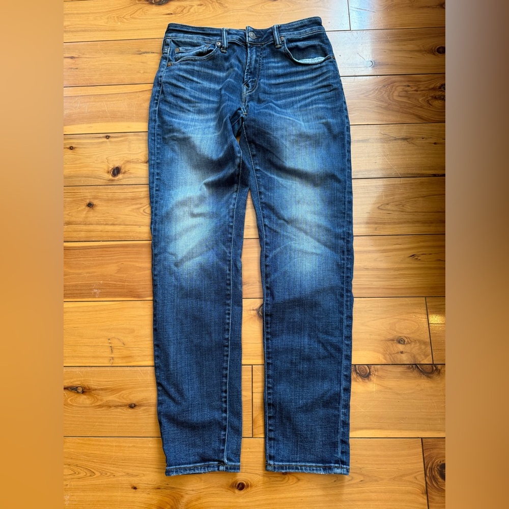American Eagle Outfitters NextLevel Airflex Athletic Fit Medium Wash Jeans 29x32